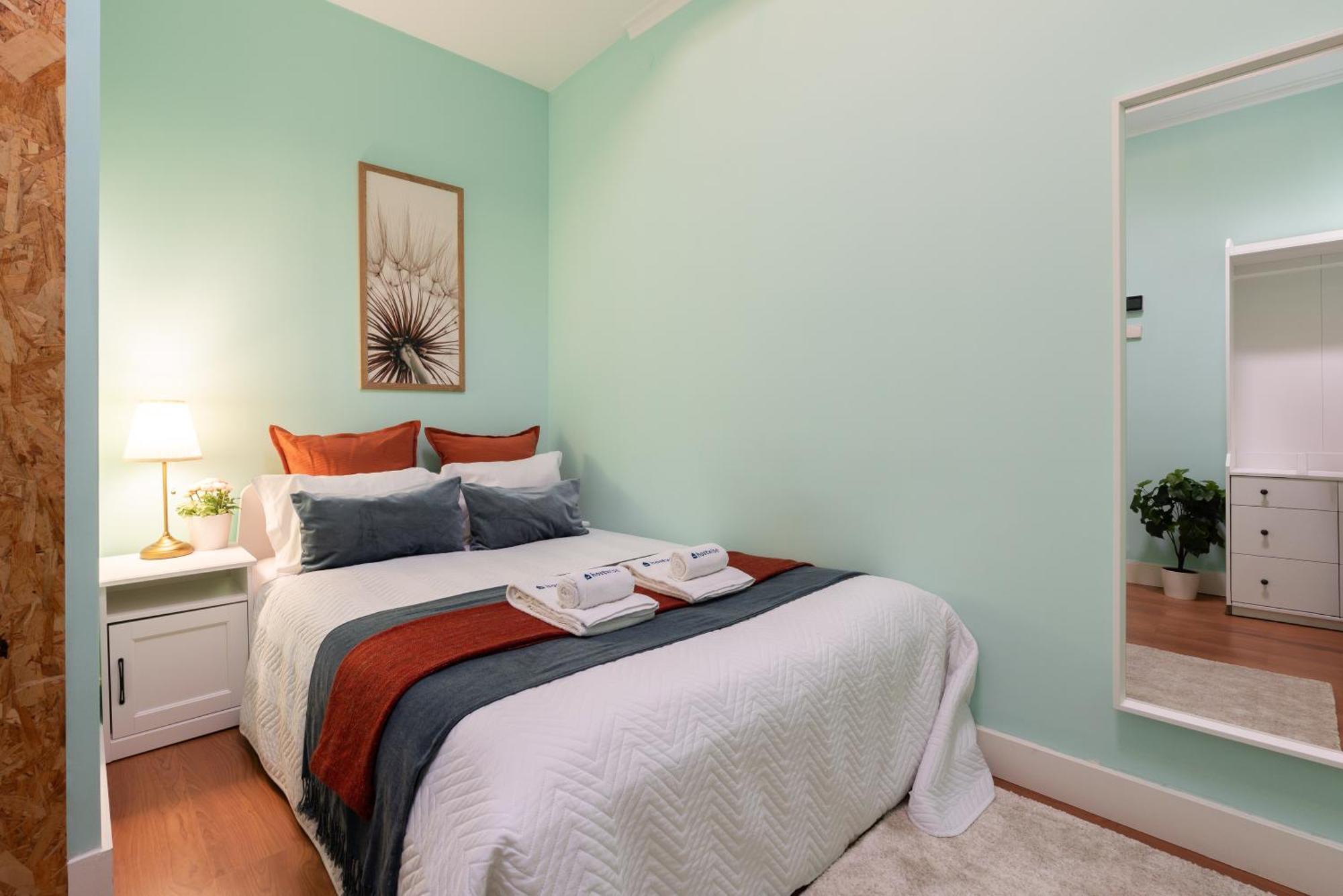 Host Wise - Colorful Bright Flat With Balcony Apartman Porto Kültér fotó