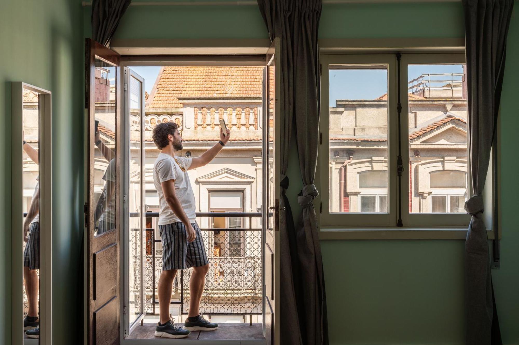 Host Wise - Colorful Bright Flat With Balcony Apartman Porto Kültér fotó